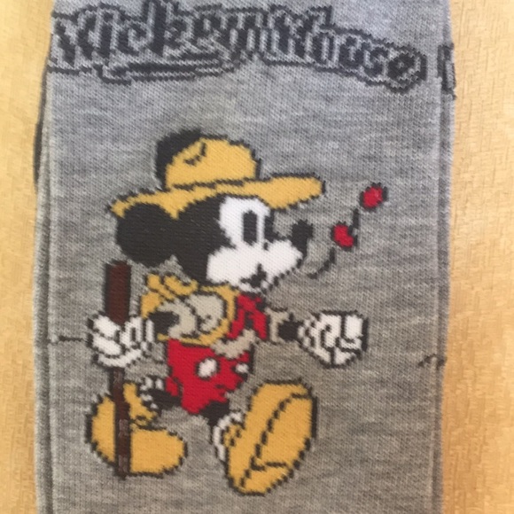 NWT-DISNEY’s Mickey Mouse Men’s Crew Socks 2 Pack - Picture 4 of 6